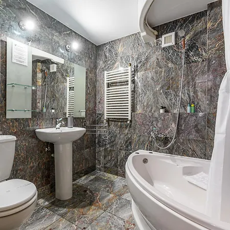 Unique 2 Floor Penthouse In - Rare Location * בראשוב