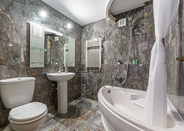 Unique 2 Floor Penthouse In - Rare Location * בראשוב