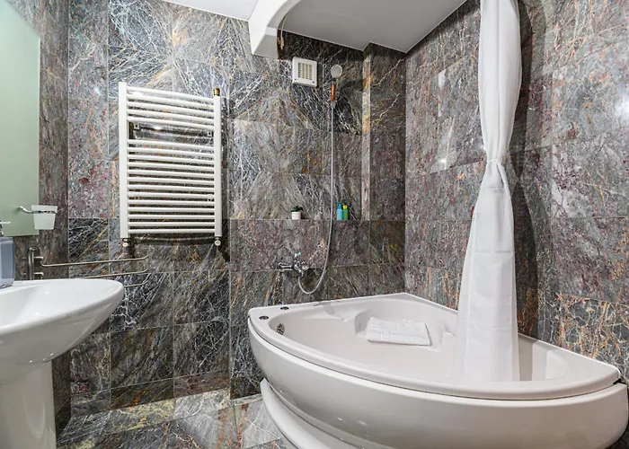 Unique 2 Floor Penthouse In - Rare Location דירה בראשוב